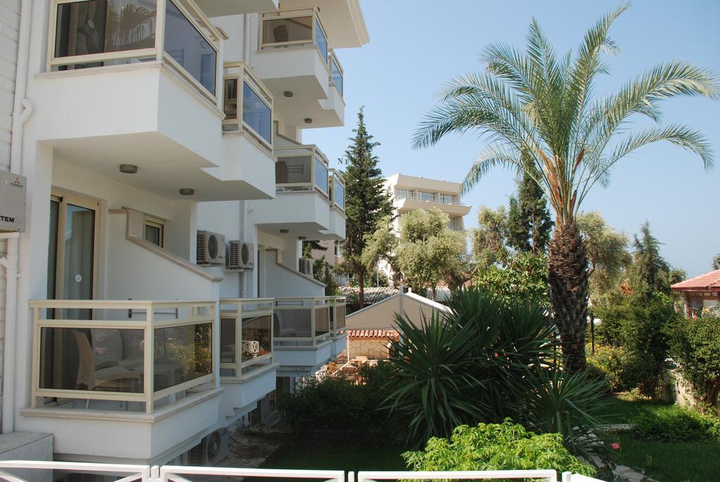Villa Adora Beach Side Exterior photo